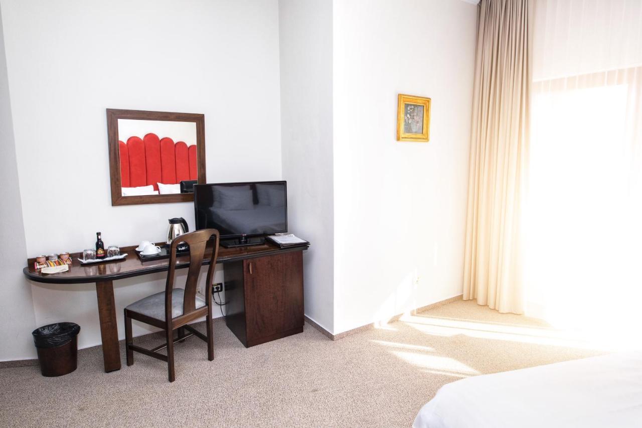 International Bucharest City Centre Hotel Buitenkant foto
